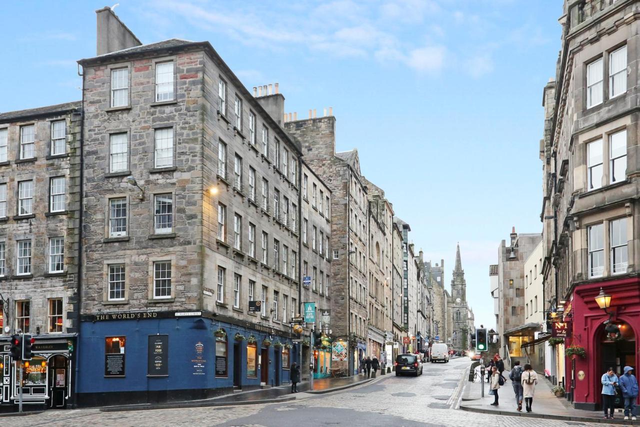 Joivy Refurbished Home On The Royal Mile 에든버러 외부 사진